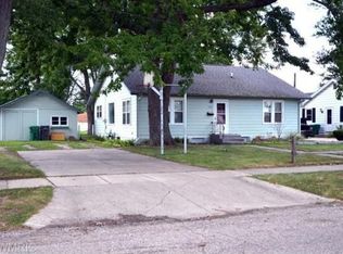 704 N 15th St, Niles, MI 49120