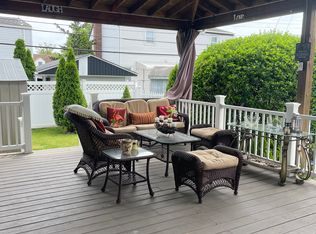 (Undisclosed Address), Hicksville, NY 11801