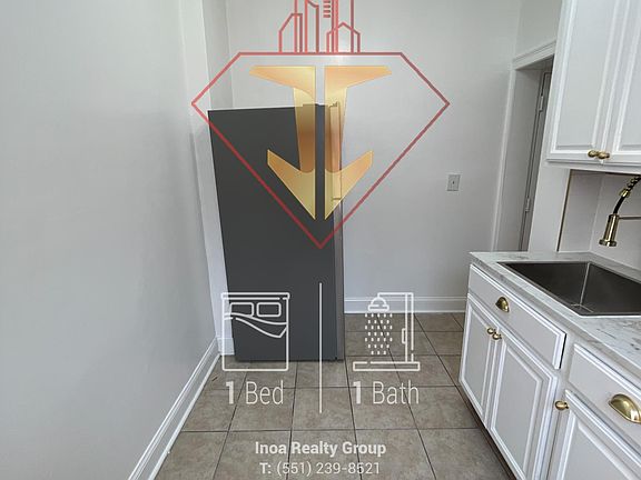 4th image of 15-17 Gifford Ave #5B