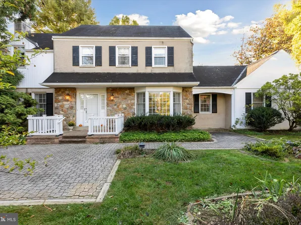 668 Joseph Dr, Wayne, PA 19087