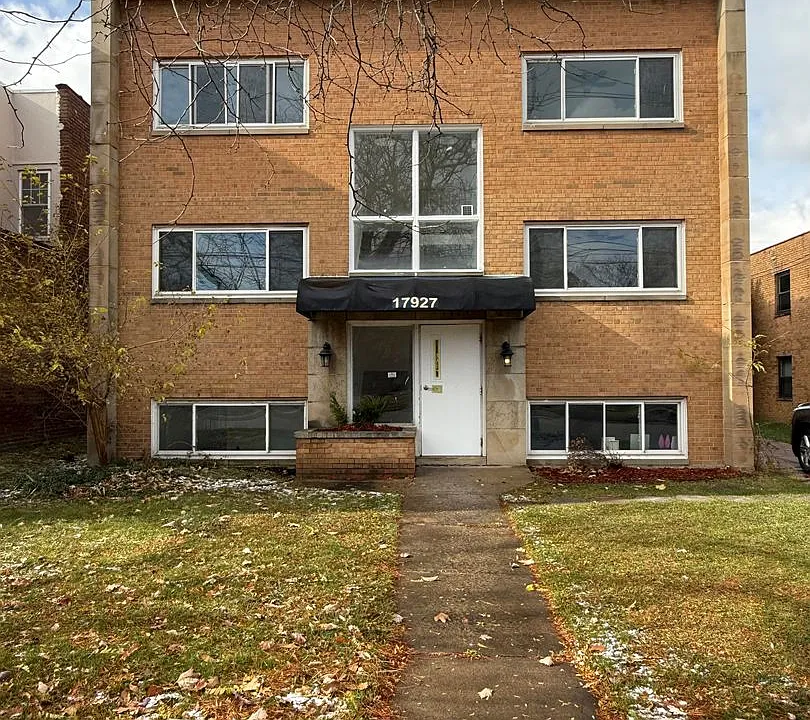 Spacious 2-Bedroom Apartment near the Lake!