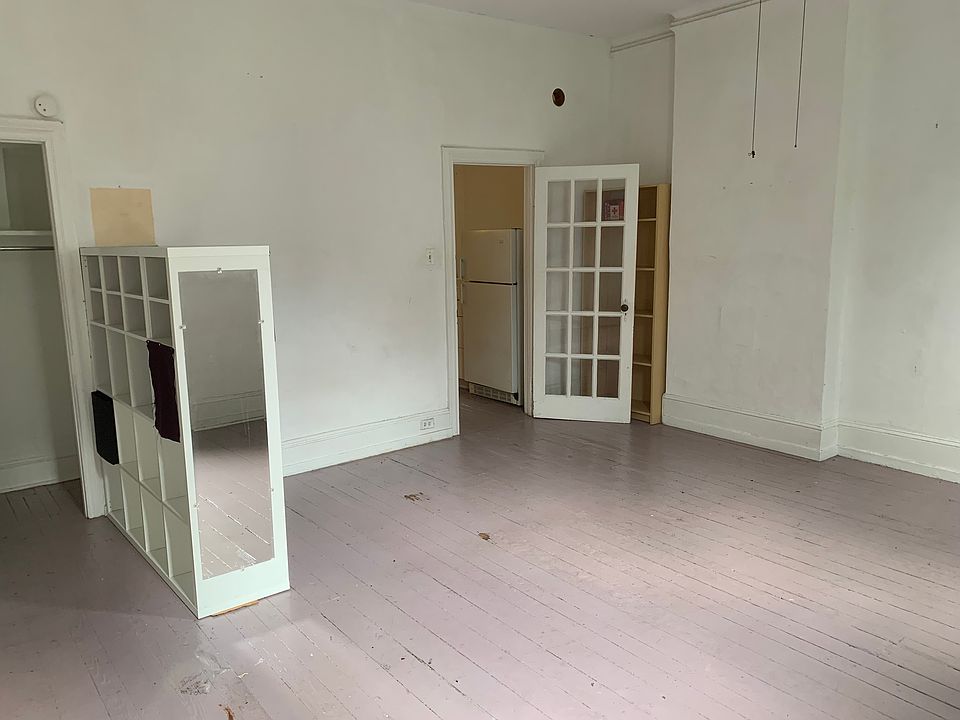 2nd image of 757 S 8th St #2F