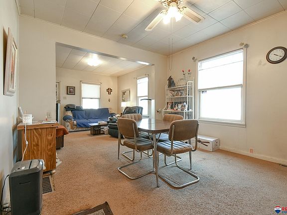 3rd image of 211 S 21st St