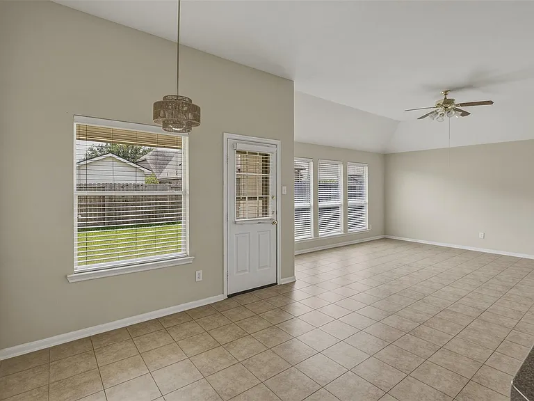 8515 Clarkman Ridge Ln — Photo 13