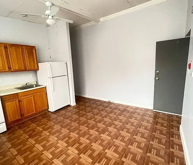 1900 Pine St #2R — Photo 10