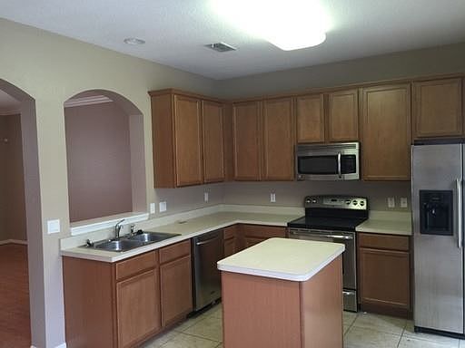 3rd image of 1933 Avalon Park Blvd S
