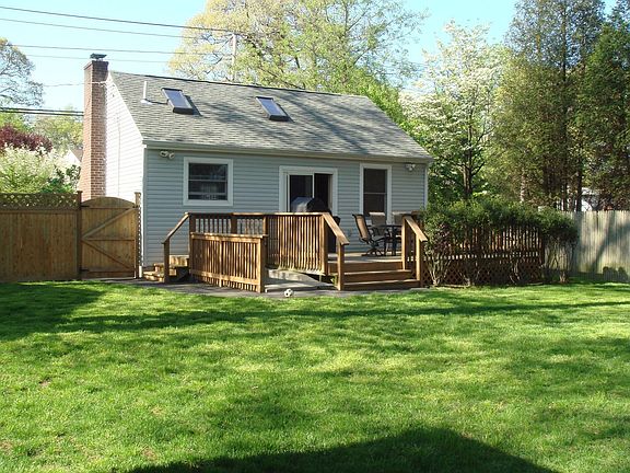 2nd image of 134 Hunter Ave