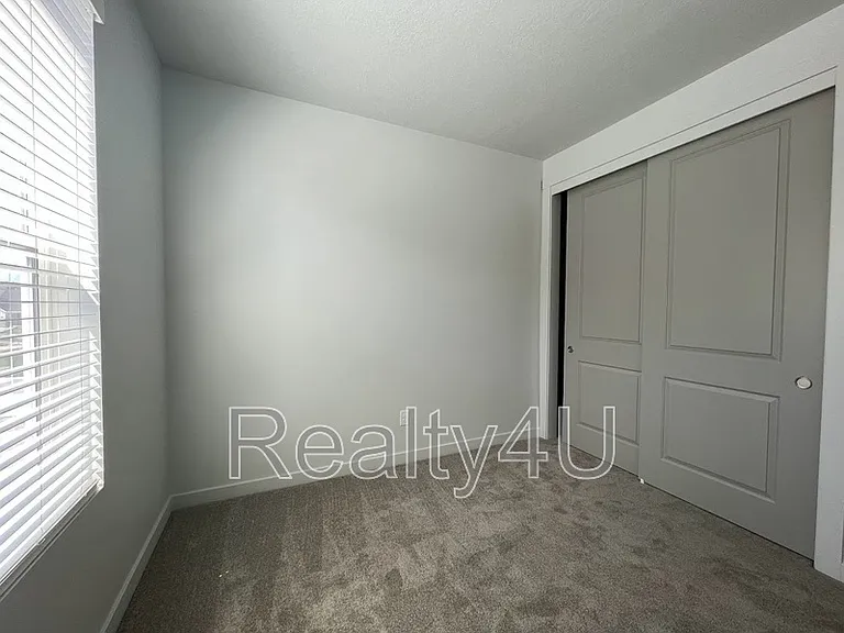 2771 N 3870 W — Photo 16