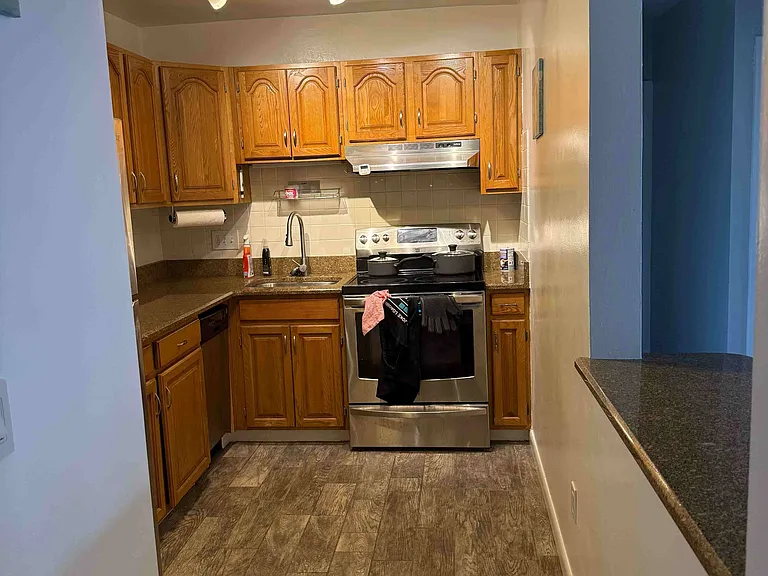 5 Linda Ln #1 — Photo 9