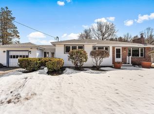 14 Tomahawk Dr, Tewksbury, MA 01876