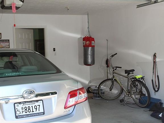 4th image of 462 Lochmere Dr