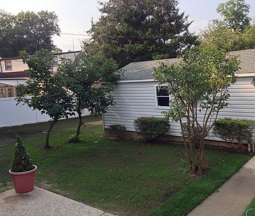 2nd image of 23 Poplar Pl