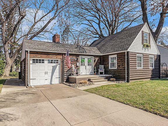 5th image of 1107 E Lincoln Ave
