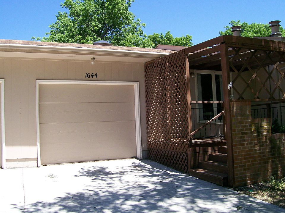 2nd image of 1644 Woodcrest Dr