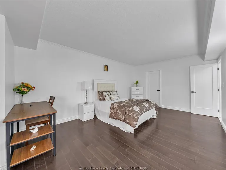 5125 Riverside Dr E #202 — Photo 19