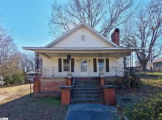 805 Buncombe St, Woodruff, SC 29388