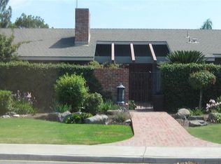 2436 W Country Club Ln, Selma, CA 93662