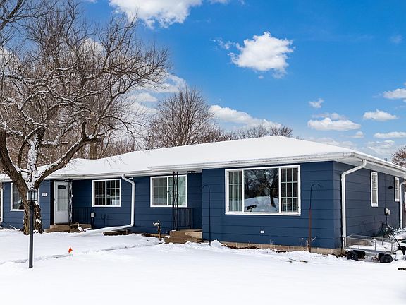 2nd image of 1121 Pearl St