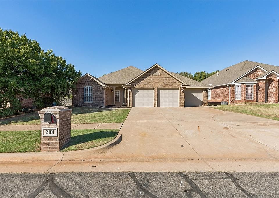 1st image of 2101 Del Simmons Dr