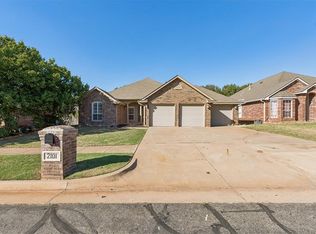 2101 Del Simmons Dr, Edmond, OK 73003