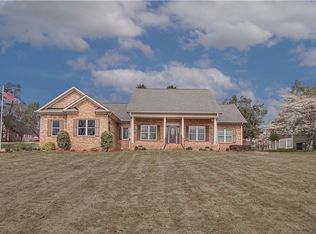 109 Fairway Dr, Pickens, SC 29671