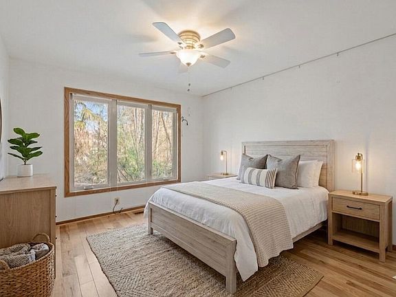 2nd image of 112 Essex Dr