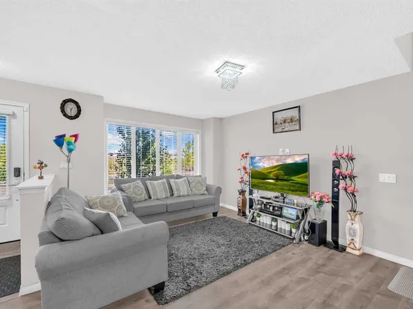 10767 W Cityscape Dr NE, Calgary, AB T3N 0S2