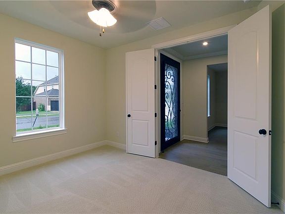 5th image of 1832 Hollowback Dr