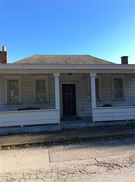 2nd image of 448 Chestnut St