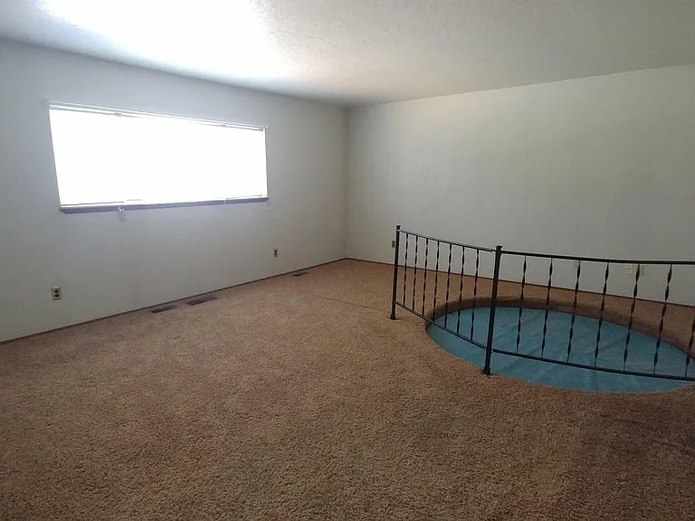 510 SW State St #A — Photo 16