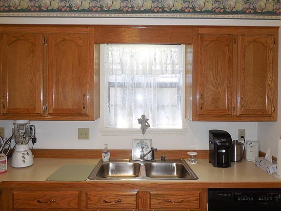 5th image of 1101 Resimont Cv