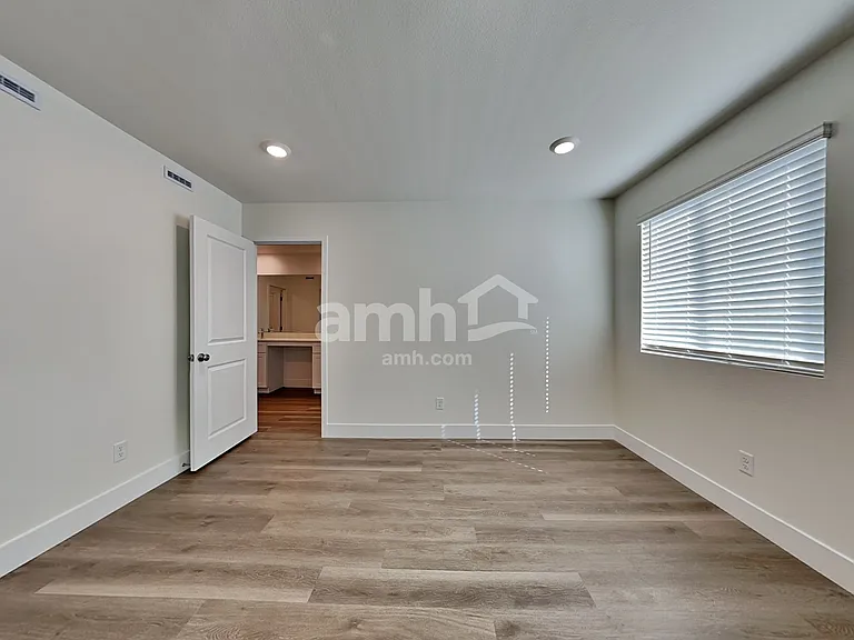 137 Nico Azalea Ln — Photo 11