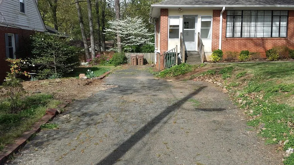 410 S Harrison Avenue — Photo 3