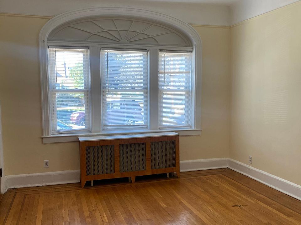 2nd image of 32 Hillside Ave #1