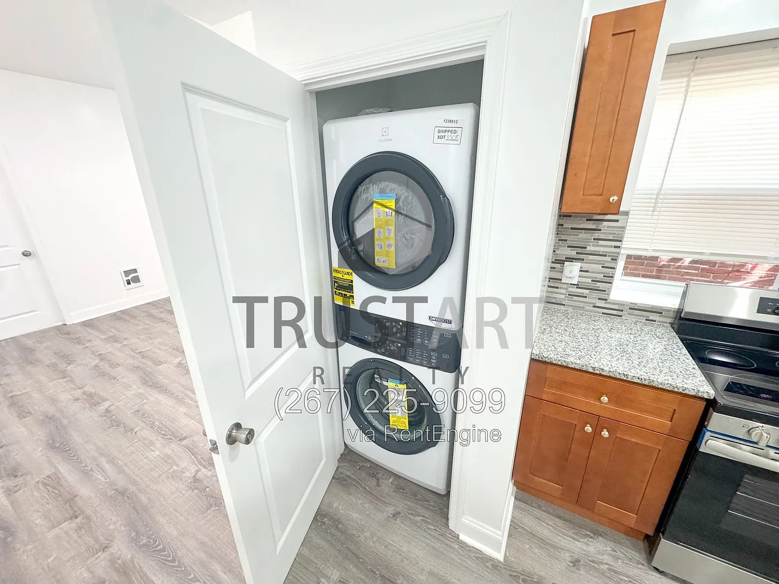 4 bed, 1.0 bath, 911 sqft, $1,450 — Photo 4