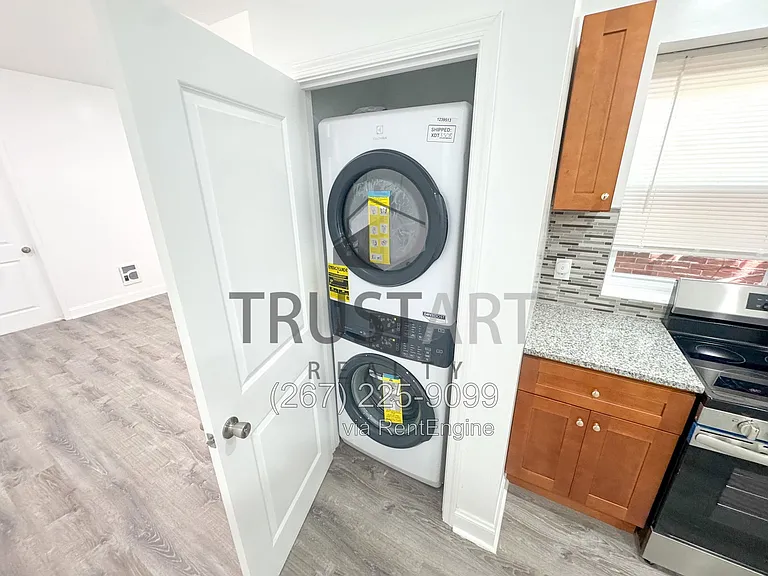 2507 N 19th St #2 — Photo 4