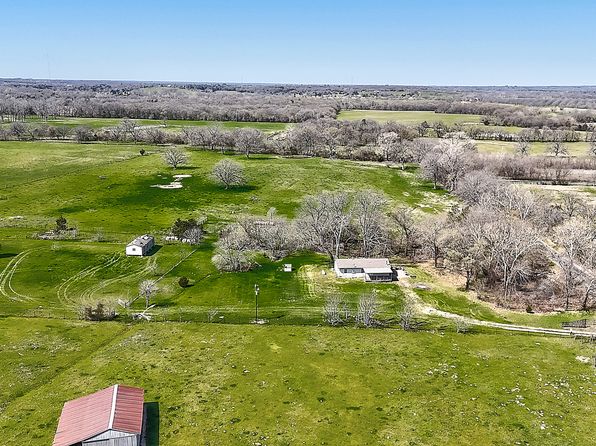 2281 Carpenters Bluff Rd, Denison, TX 75021