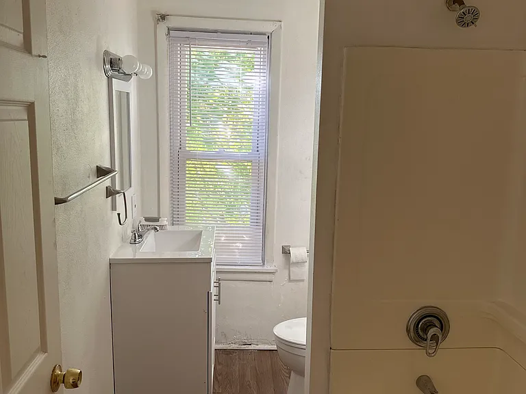 709 Fairview Ave — Photo 7