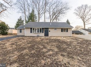 346 Andover Rd, Fairless Hills, PA 19030