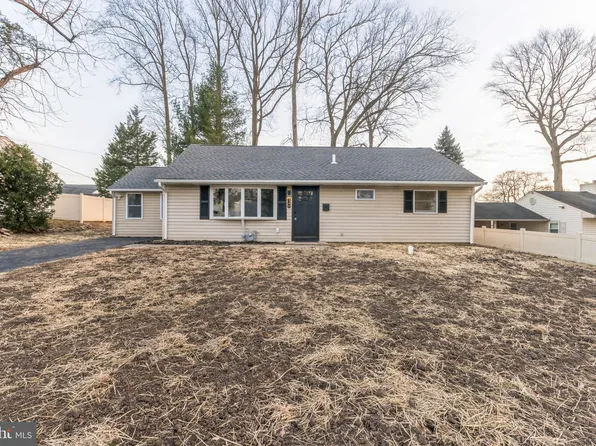 346 Andover Rd, Fairless Hills, PA 19030