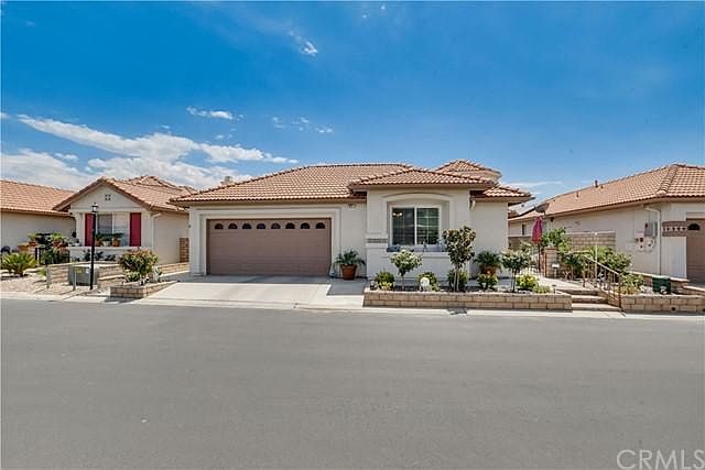 1st image of 821 Bermuda Dr