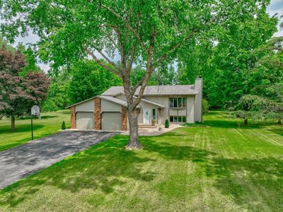 936 Ridge Pass, Hudson, WI, 54016