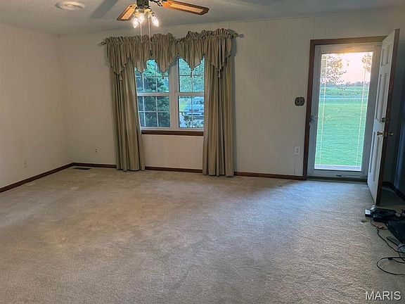 3rd image of 8868 Highway Cc