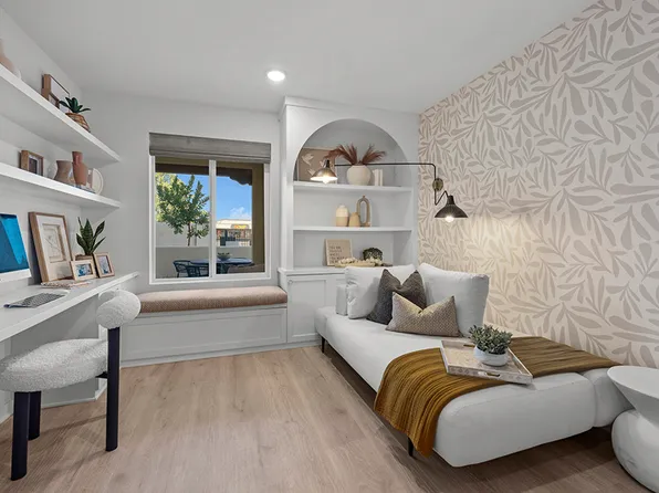 Plan 4 The Sky Collection- The Maple Plan, Descanso Walk