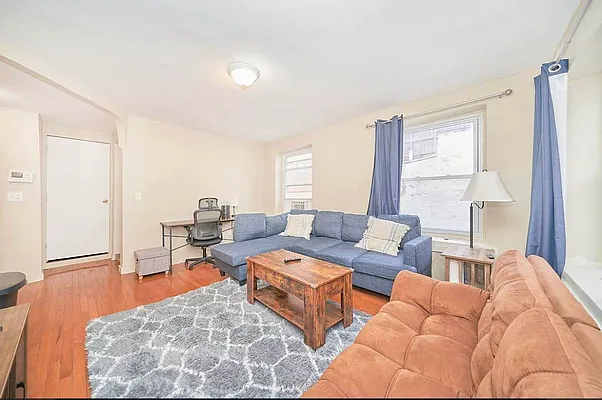 Rented by Compass | media 2