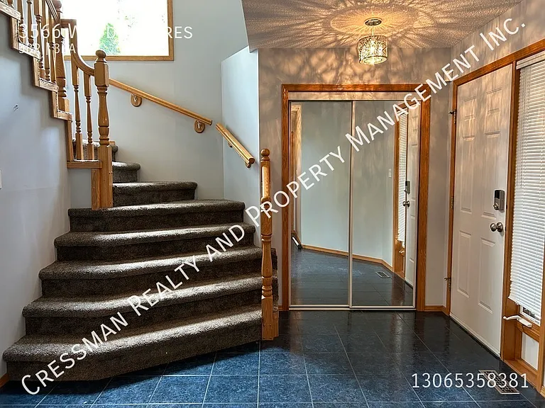 3566 E Waddell Cres — Photo 3