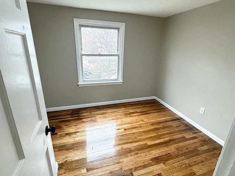 20571 Priday Ave — Photo 11
