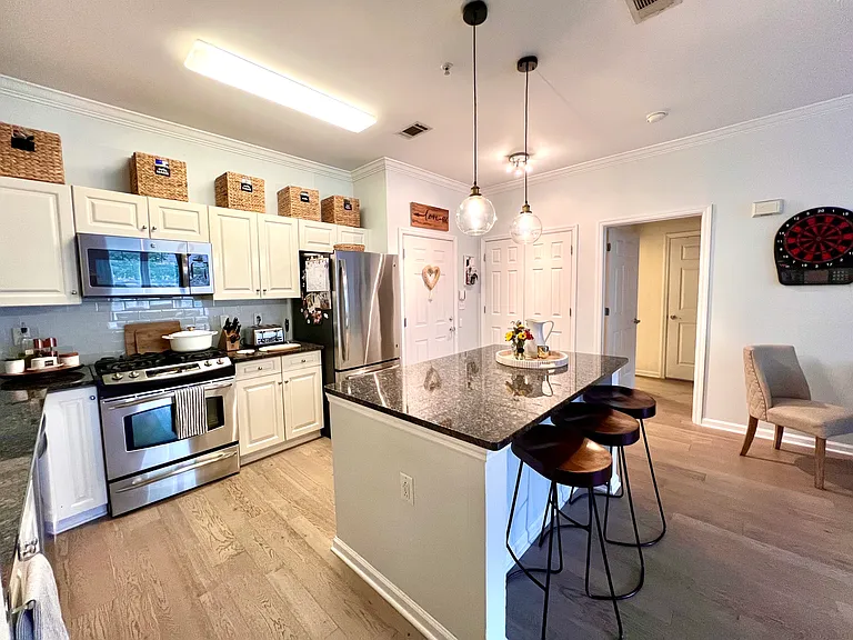 35 W Broad St #113 — Photo 8