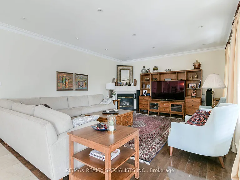 7 Scott Dr #UPPER — Photo 13