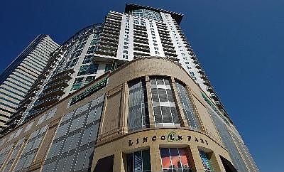 2nd image of 2001 N Lincoln St Unit 1420